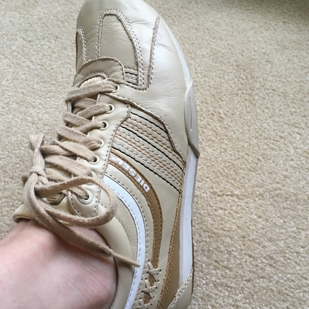 Women’s SZ 6.5 Diesel Parandy Shoes